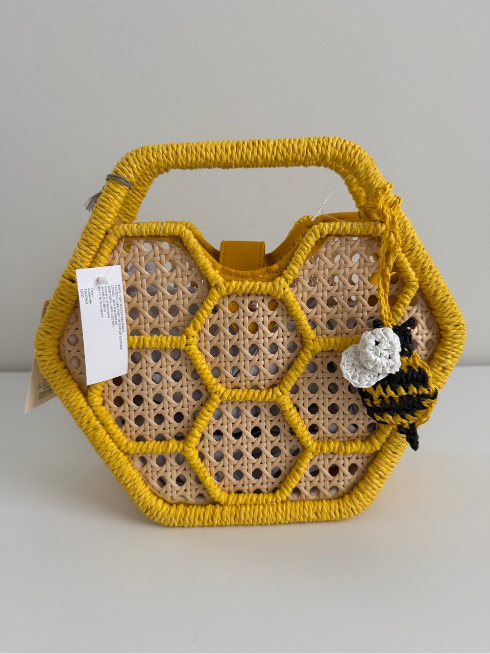 Hexagon Honeycomb Straw Tote in Yellow